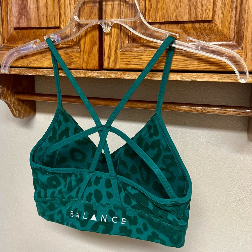 BALANCE ATHLETICA- NOW VITALITY Emerald Green Leopard Sports Bra - Picture 9 of 12